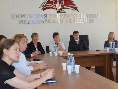 2. ��������� �������� ����� ��������� ������������ ���������, ���������� ������ ���������� ������� � ����������� ������� �� ������ � ��������� �������.