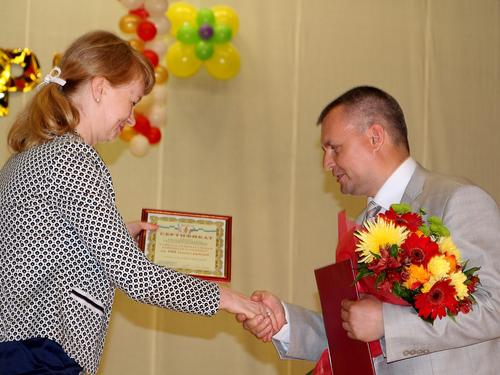 4. ����� ������������ ��������������� �.�.������� ������� �������� ����� ��������� ��� �.�.������ ���������� ���������� �� 100 ���. ������.