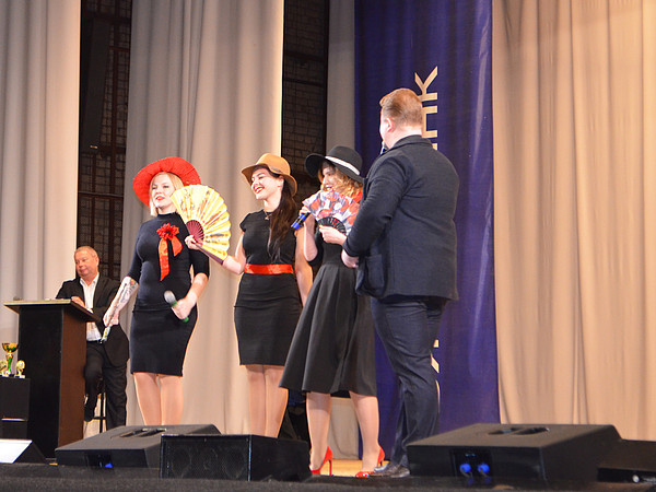 11. ������� 